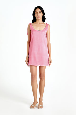 Dakota Dress, studio shot
